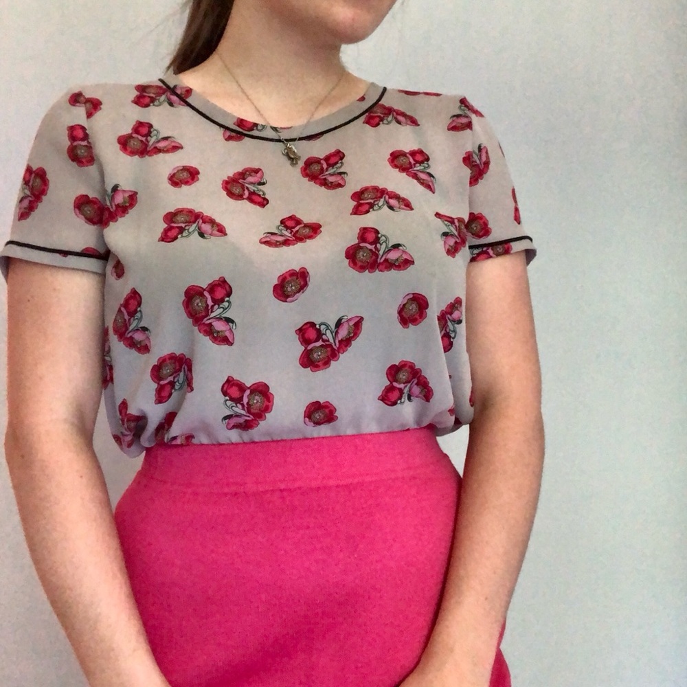 Versatile Gray Blouse with Red Accent flowers